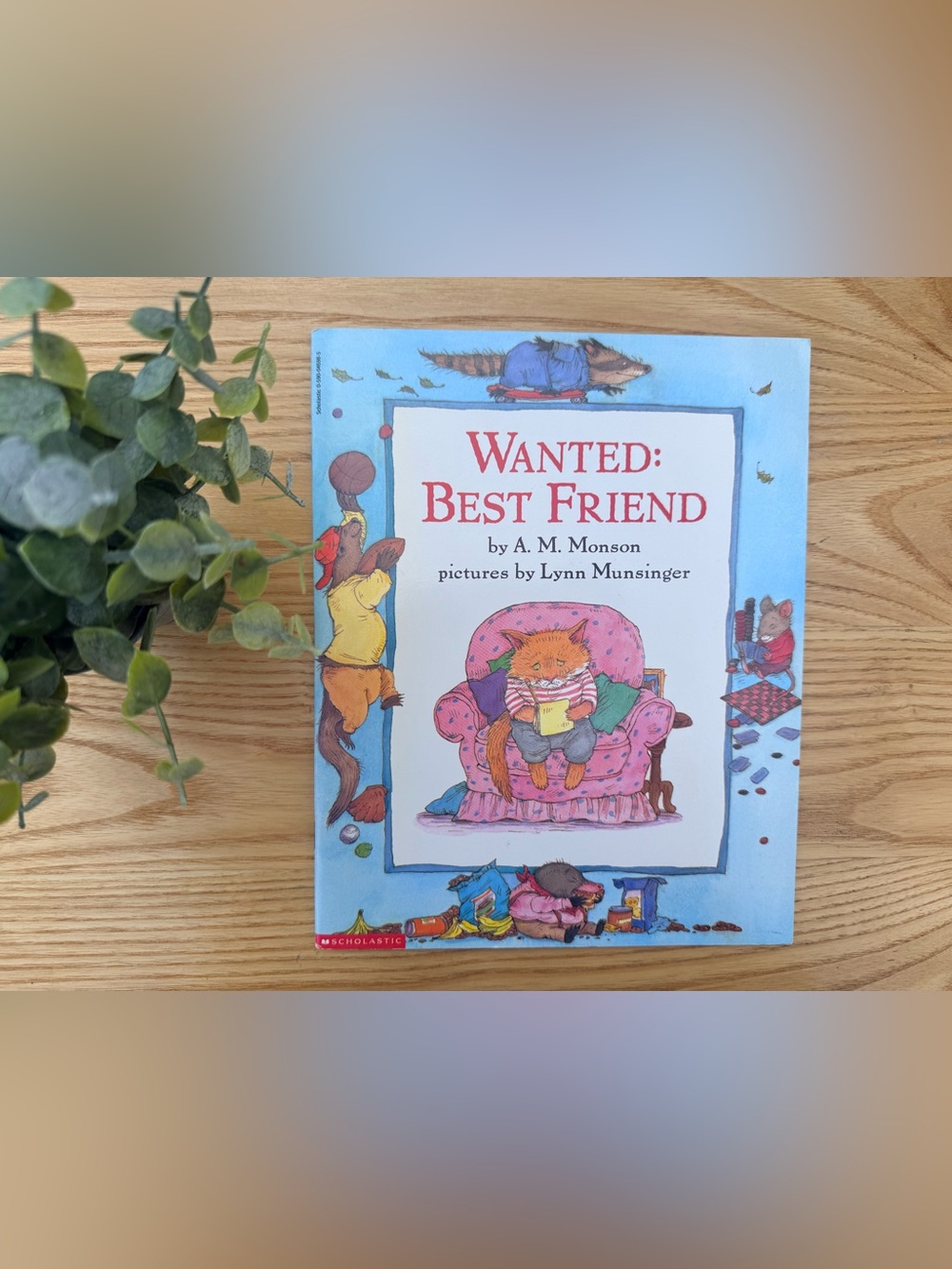 🌿10/$25 • Scholastic Wanted: Best Friend Paperback